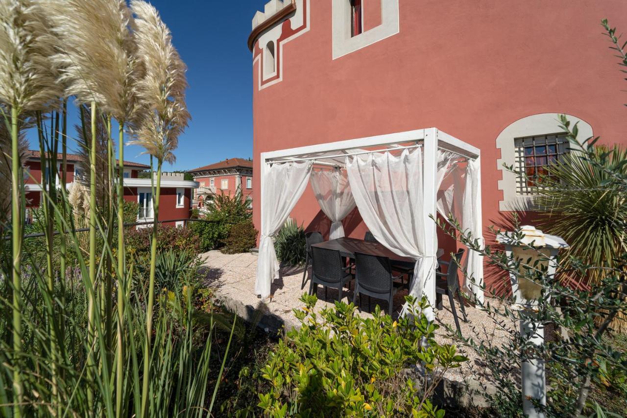 Villa Garuti Village Padenghe sul Garda Esterno foto