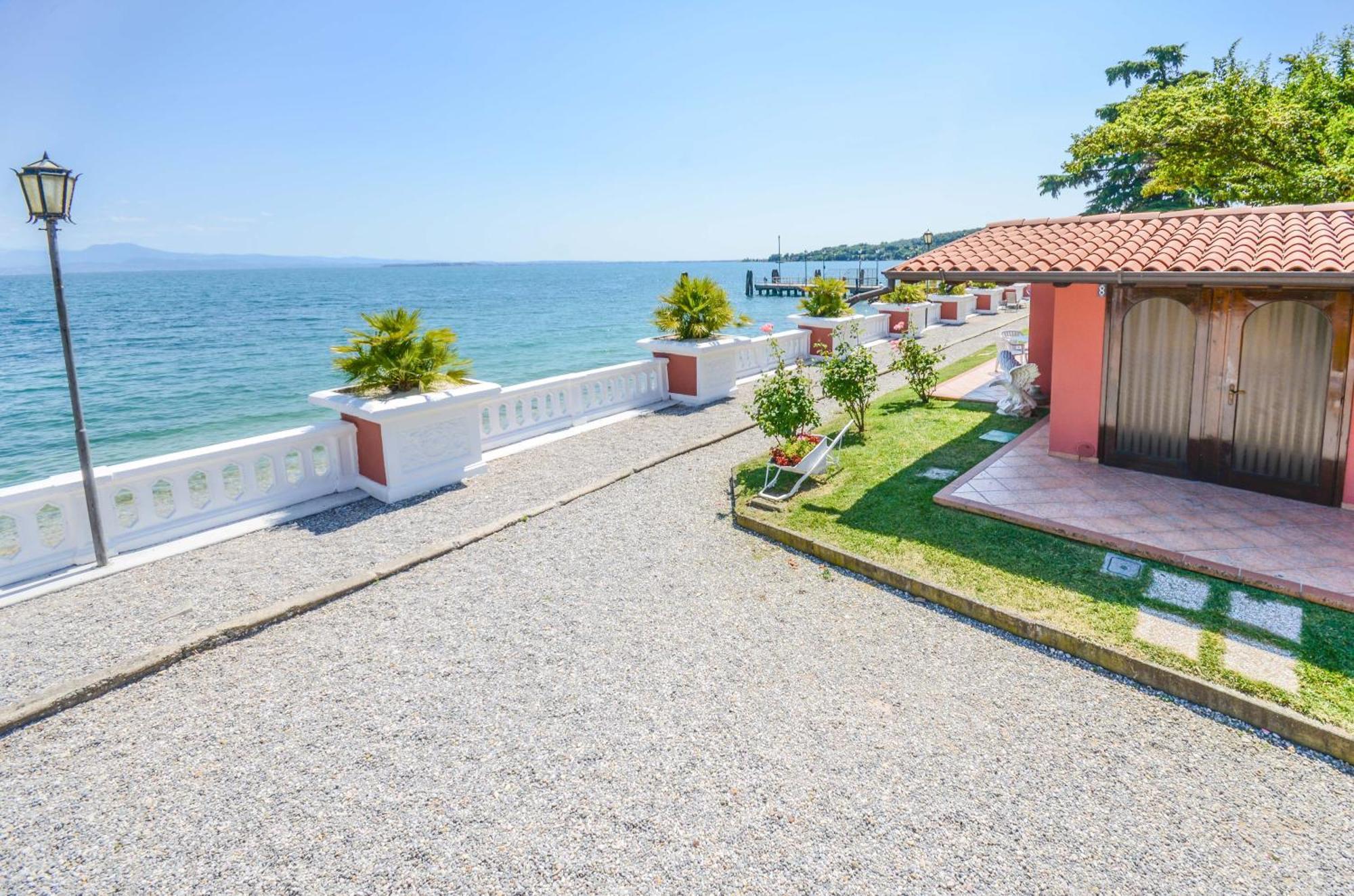 Villa Garuti Village Padenghe sul Garda Esterno foto