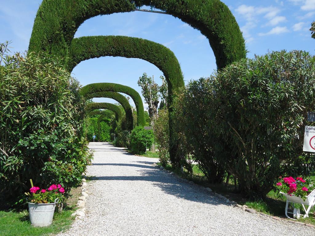 Villa Garuti Village Padenghe sul Garda Esterno foto