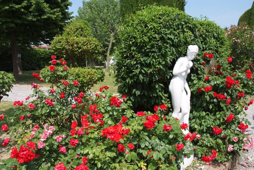 Villa Garuti Village Padenghe sul Garda Esterno foto