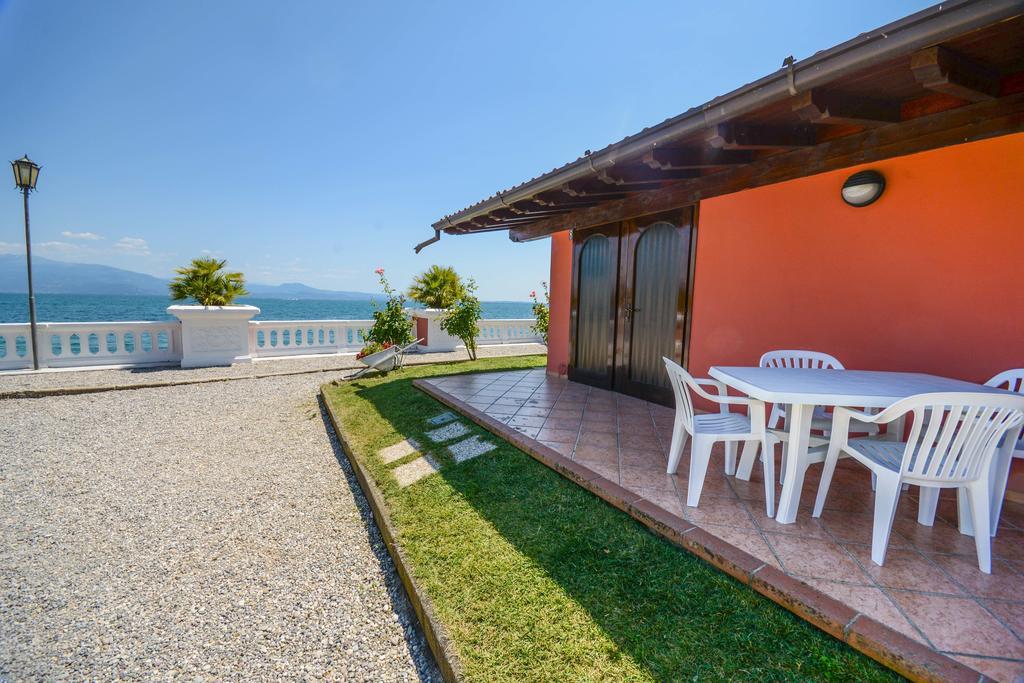 Villa Garuti Village Padenghe sul Garda Camera foto