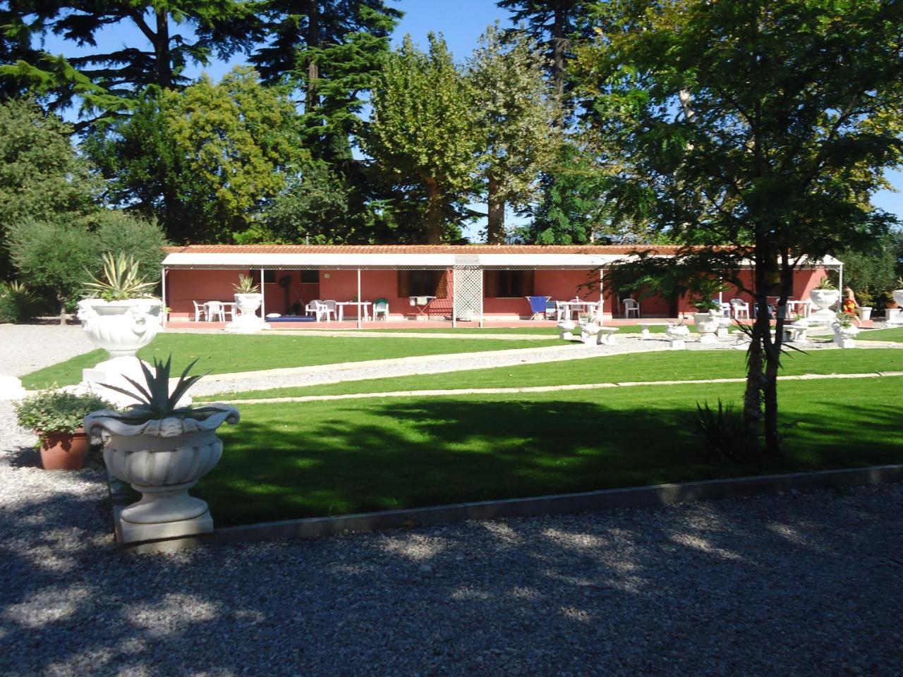 Villa Garuti Village Padenghe sul Garda Esterno foto