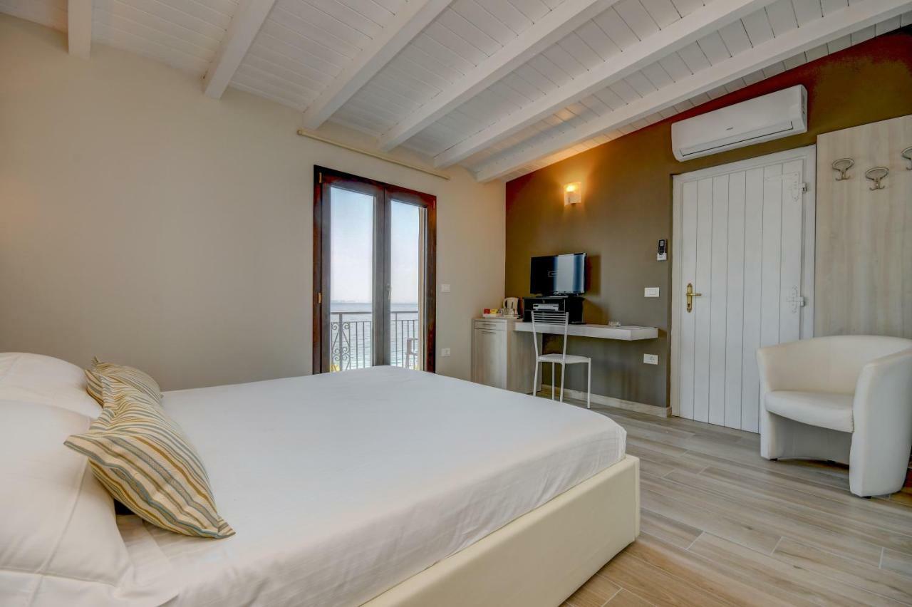 Villa Garuti Village Padenghe sul Garda Esterno foto